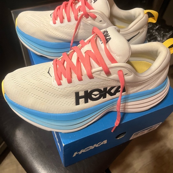 Hoka Shoes - hoka bondi 8